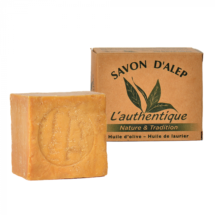7290-1-savon-dalep-lauthentique-green-corner-1.png